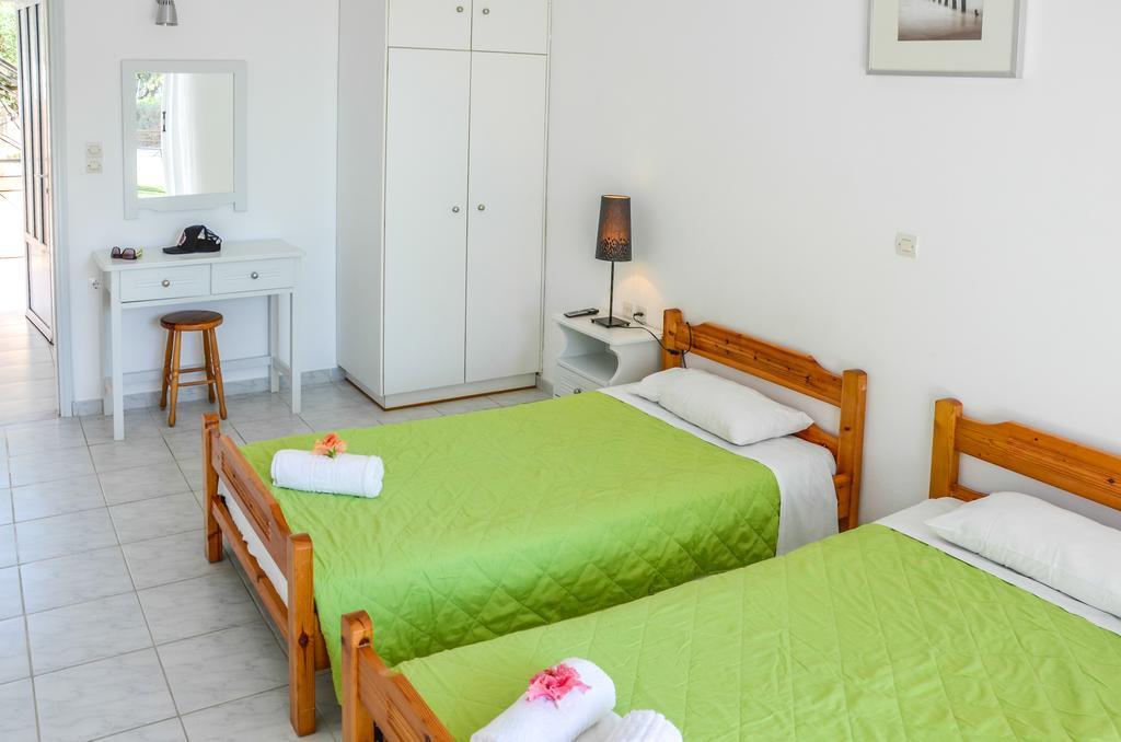 Olive Grove Apts Lithakia  Buitenkant foto