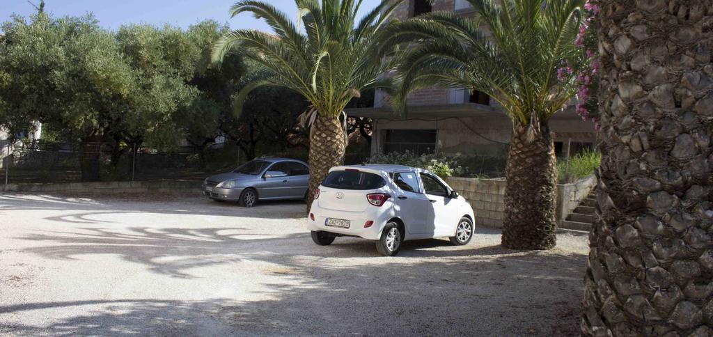 Olive Grove Apts Lithakia  Buitenkant foto